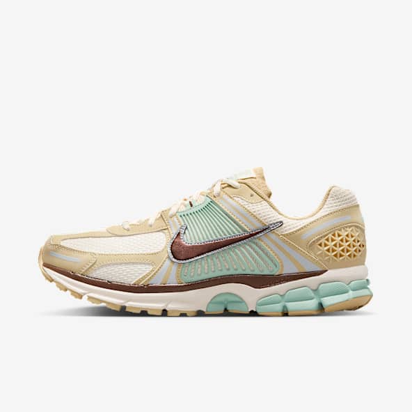 NIKE W ZOOM VOMERO ROAM SMTWHT/SMTWH 国内発送 NIKE ZOOM VOMERO ROAM / ナイキ ボメロ ローム 【SP